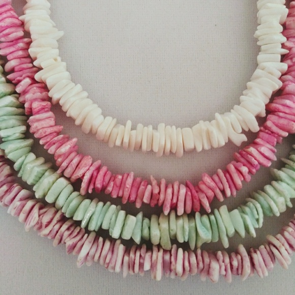Vintage Puka Shell 4 Neclace - Picture 3 of 7